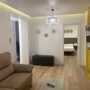 https://apartamentos-varela-centro.es-andalucia.com