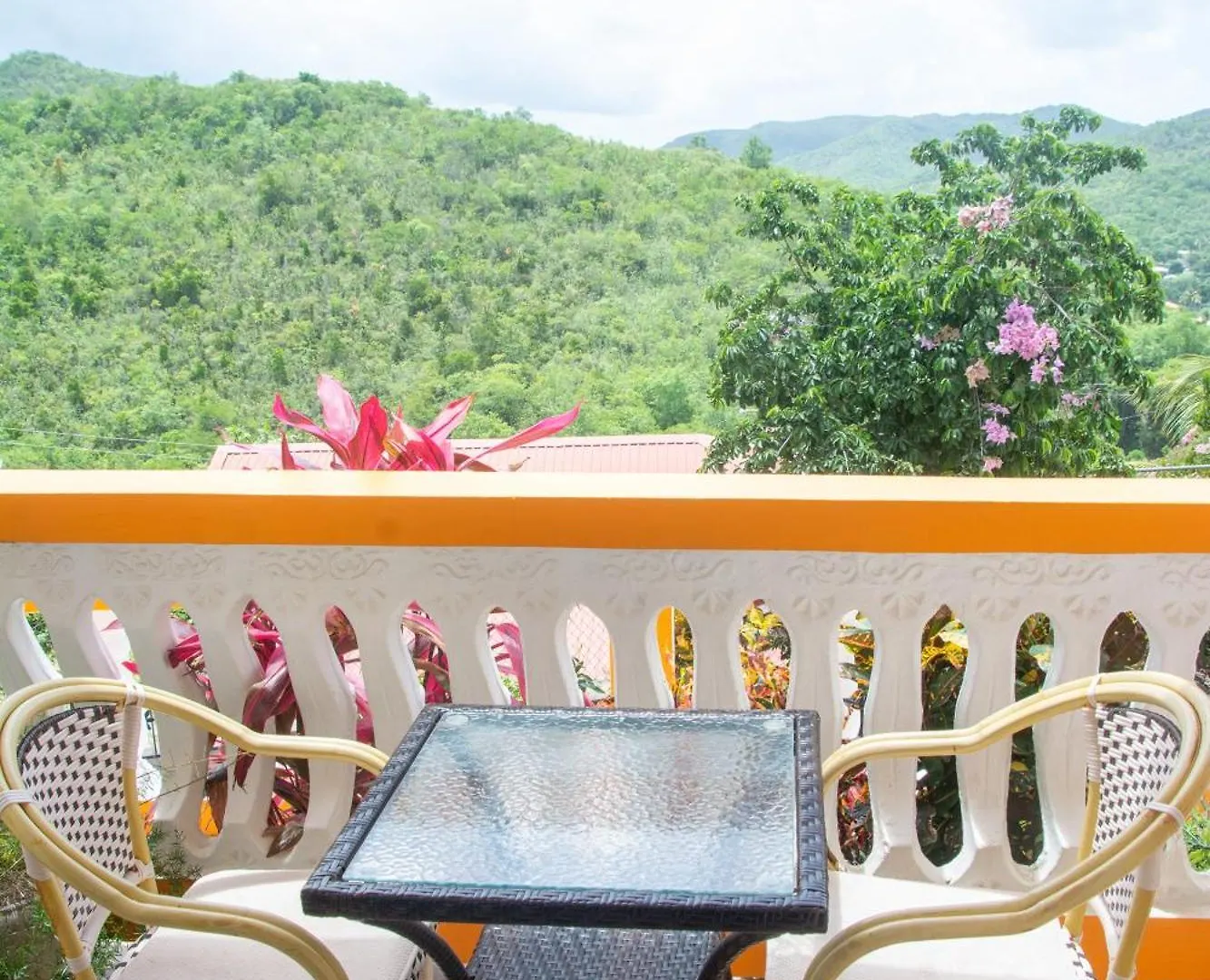 Mountain View Apartments Gros Islet